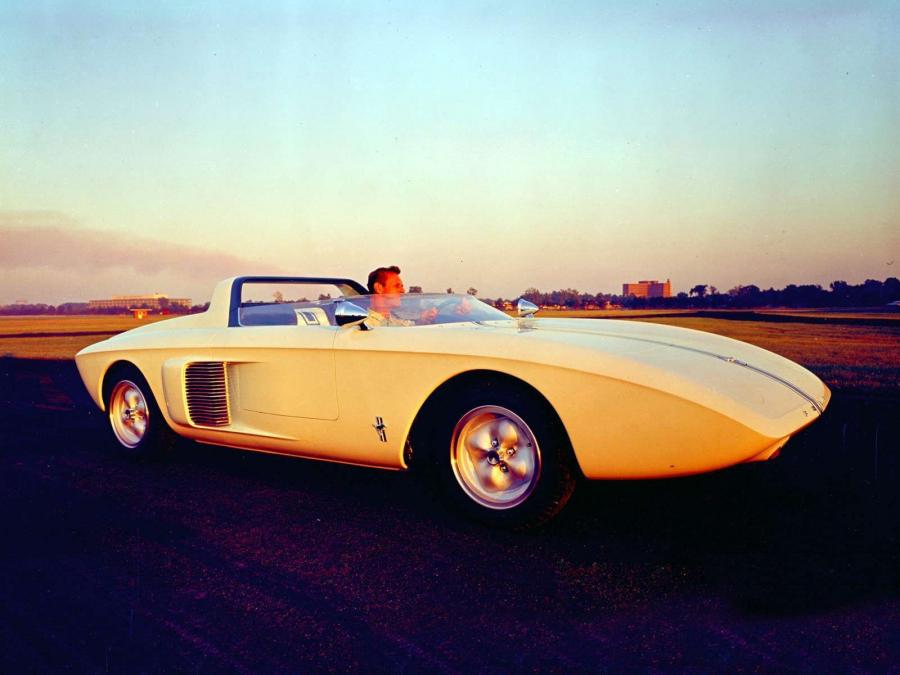  Ford Mustang Roadster Concept Car 1962 года  (фото 13 из 29)